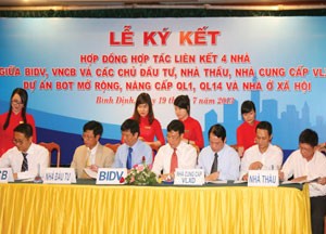 VNBC ký hợp đồng triển khai gói liên kết 4 nhà